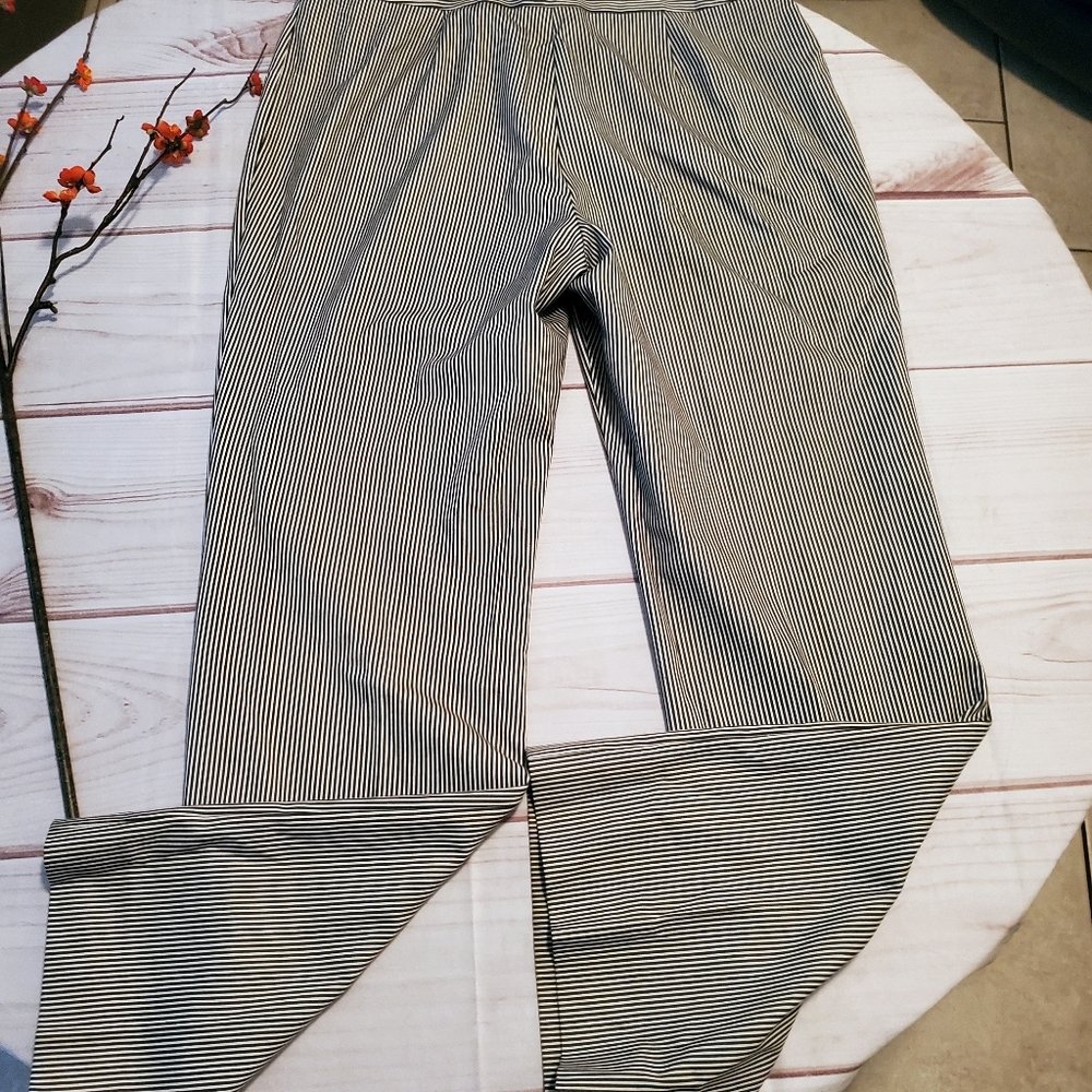 Style & Co Stretch Navy Blue White vertical Pinstripe wide leg long pants 12 - Picture 4 of 6